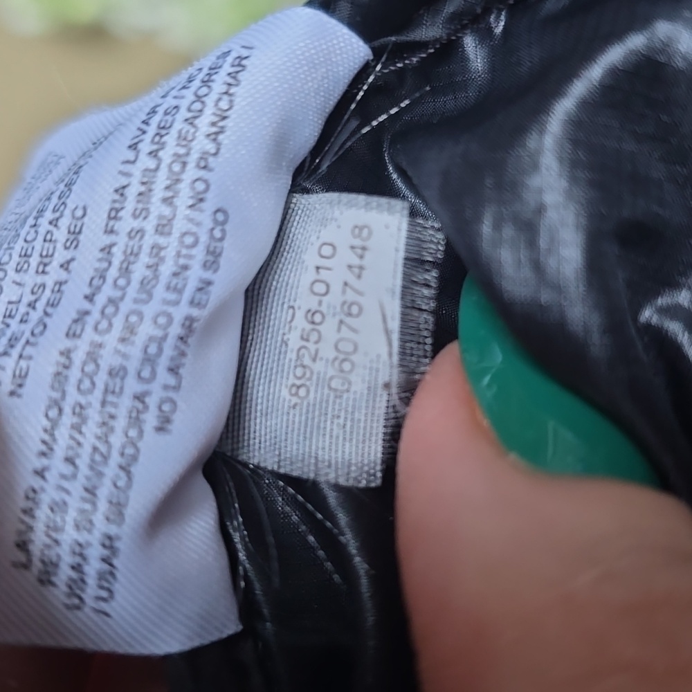 Nike Women's Black Lightweight polyfill Running Vest Xs - Picture 12 of 13